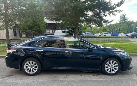 Toyota Camry, 2020 год, 3 200 000 рублей, 2 фотография