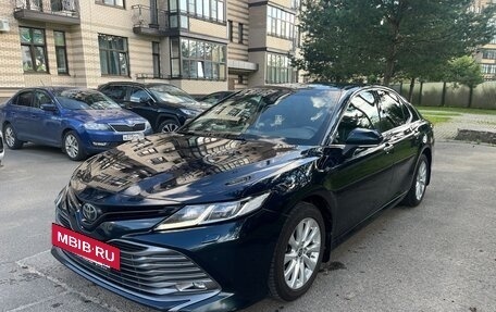 Toyota Camry, 2020 год, 3 200 000 рублей, 7 фотография
