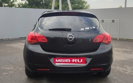 Opel Astra J, 2011 год, 605 000 рублей, 3 фотография