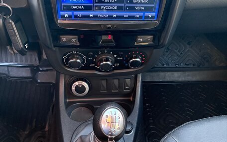 Renault Duster I рестайлинг, 2018 год, 900 000 рублей, 18 фотография