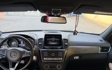 Mercedes-Benz GLE, 2017 год, 3 500 000 рублей, 2 фотография