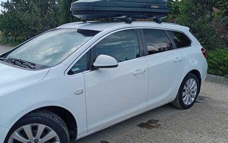 Opel Astra J, 2011 год, 680 000 рублей, 4 фотография