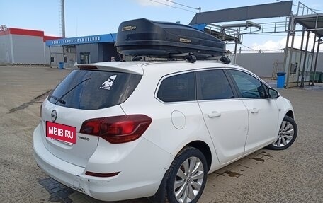 Opel Astra J, 2011 год, 680 000 рублей, 7 фотография