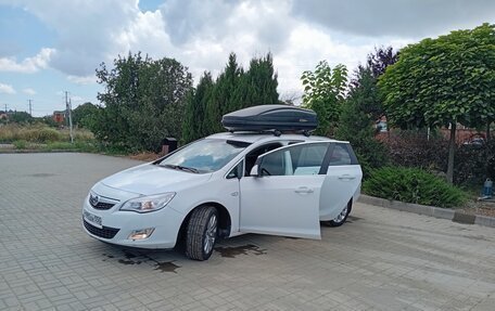 Opel Astra J, 2011 год, 680 000 рублей, 9 фотография