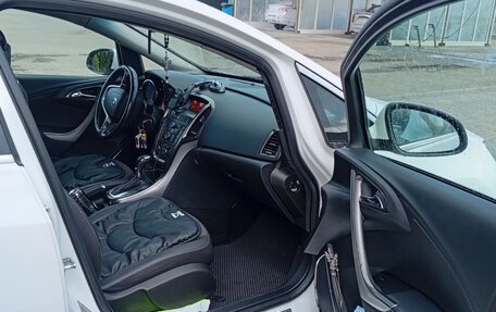 Opel Astra J, 2011 год, 680 000 рублей, 18 фотография