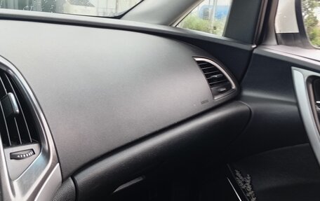 Opel Astra J, 2011 год, 680 000 рублей, 28 фотография