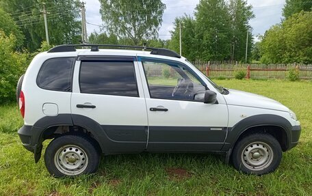Chevrolet Niva I рестайлинг, 2014 год, 490 000 рублей, 5 фотография