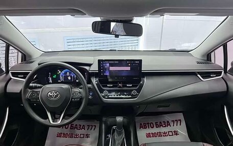 Toyota Corolla, 2023 год, 1 750 000 рублей, 2 фотография