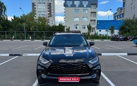 Toyota Highlander, 2022 год, 4 195 000 рублей, 1 фотография