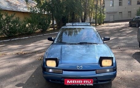 Mazda 323, 1990 год, 230 000 рублей, 1 фотография