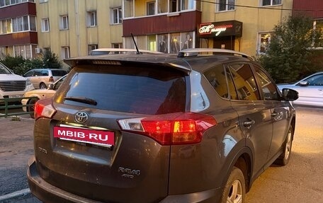 Toyota RAV4, 2014 год, 1 600 000 рублей, 5 фотография
