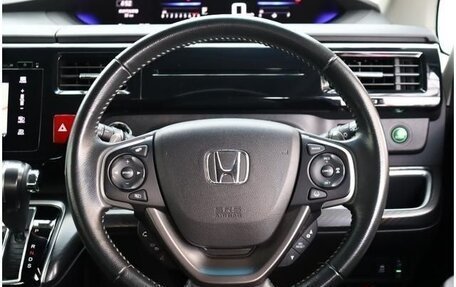 Honda Stepwgn IV, 2016 год, 1 490 000 рублей, 8 фотография