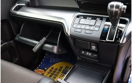 Honda Stepwgn IV, 2016 год, 1 490 000 рублей, 23 фотография
