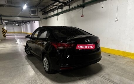 Hyundai Solaris II рестайлинг, 2021 год, 1 075 000 рублей, 4 фотография