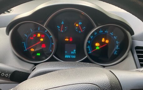 Chevrolet Cruze II, 2011 год, 750 000 рублей, 20 фотография