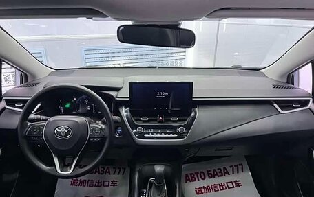 Toyota Corolla, 2023 год, 1 900 000 рублей, 2 фотография