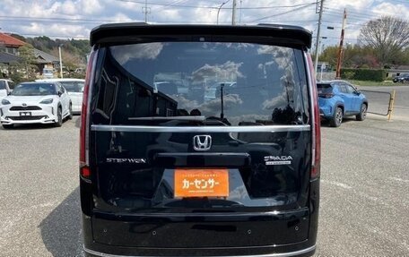 Honda Stepwgn, 2023 год, 1 850 001 рублей, 3 фотография