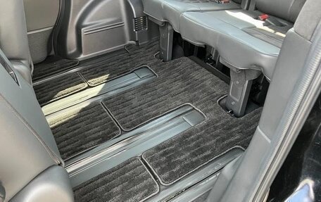 Honda Stepwgn, 2023 год, 1 850 001 рублей, 15 фотография