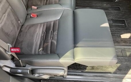 Honda Stepwgn, 2023 год, 1 850 001 рублей, 19 фотография