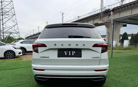 Skoda Karoq I, 2023 год, 2 250 000 рублей, 5 фотография