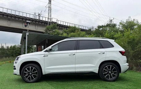 Skoda Karoq I, 2023 год, 2 250 000 рублей, 7 фотография