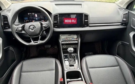 Skoda Karoq I, 2023 год, 2 250 000 рублей, 10 фотография