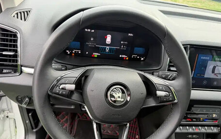 Skoda Karoq I, 2023 год, 2 250 000 рублей, 15 фотография