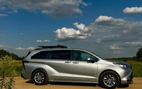 Toyota Sienna, 2021 год, 4 500 000 рублей, 4 фотография