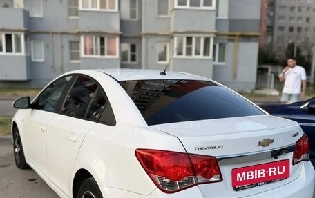 Chevrolet Cruze II, 2013 год, 665 000 рублей, 4 фотография