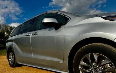 Toyota Sienna, 2021 год, 4 500 000 рублей, 9 фотография