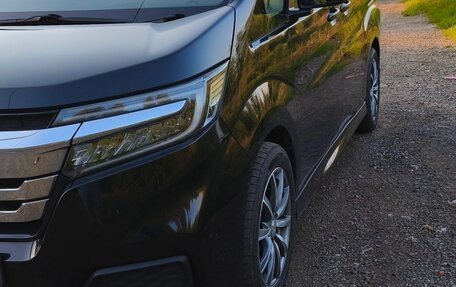 Honda Stepwgn IV, 2019 год, 2 650 000 рублей, 2 фотография