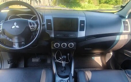 Mitsubishi Outlander III рестайлинг 3, 2006 год, 870 000 рублей, 6 фотография