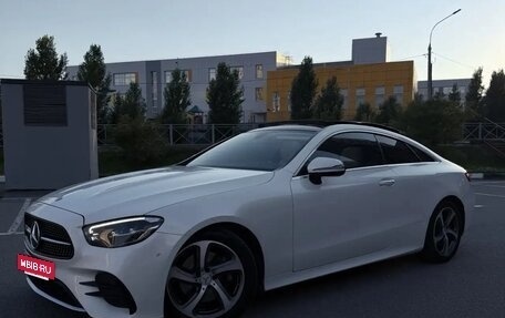 Mercedes-Benz E-Класс, 2020 год, 5 999 999 рублей, 2 фотография