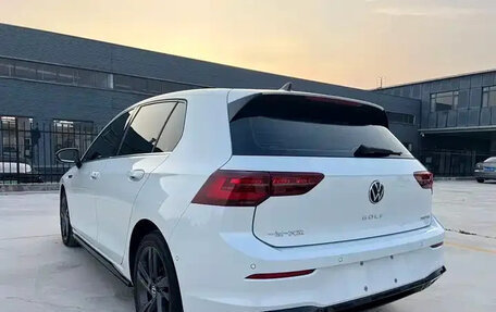 Volkswagen Golf VIII, 2023 год, 1 550 001 рублей, 2 фотография