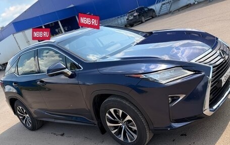 Lexus RX IV рестайлинг, 2016 год, 2 700 000 рублей, 5 фотография