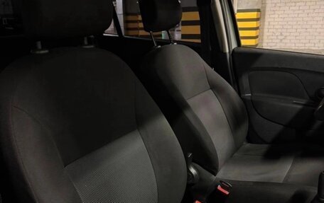 Renault Logan II, 2020 год, 708 000 рублей, 13 фотография