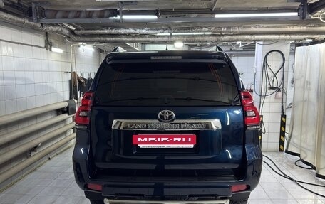 Toyota Land Cruiser Prado 150 рестайлинг 2, 2018 год, 4 500 000 рублей, 3 фотография