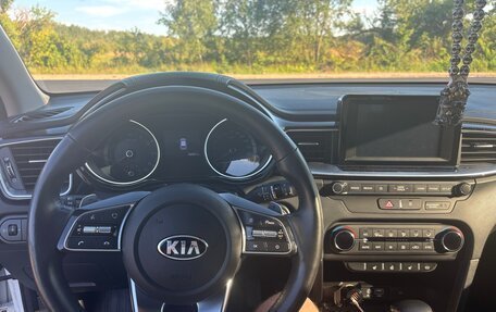 KIA cee'd III, 2019 год, 1 990 000 рублей, 4 фотография