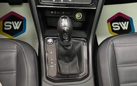 Volkswagen Touran III, 2022 год, 1 560 000 рублей, 12 фотография