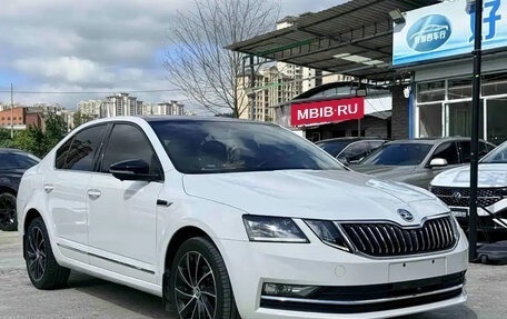 Skoda Octavia, 2019 год, 1 133 027 рублей, 3 фотография