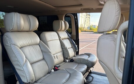 Hyundai Grand Starex Grand Starex I рестайлинг 2, 2011 год, 1 850 000 рублей, 14 фотография