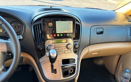 Hyundai Grand Starex Grand Starex I рестайлинг 2, 2011 год, 1 850 000 рублей, 16 фотография