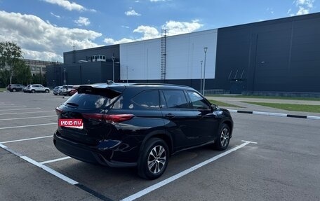 Toyota Highlander, 2022 год, 4 195 000 рублей, 4 фотография