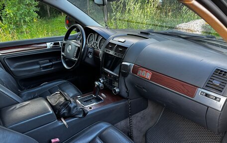 Volkswagen Touareg III, 2004 год, 850 000 рублей, 7 фотография