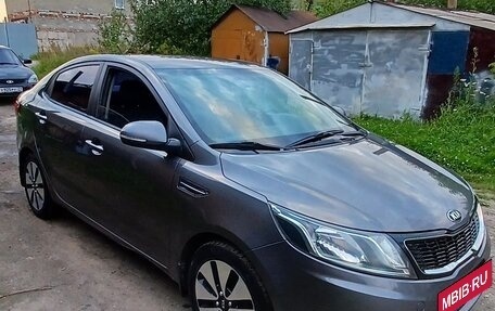 KIA Rio III рестайлинг, 2014 год, 880 000 рублей, 2 фотография