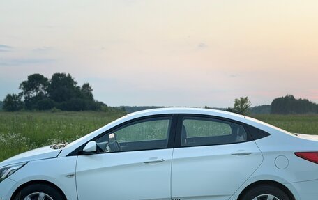 Hyundai Solaris II рестайлинг, 2016 год, 650 000 рублей, 4 фотография