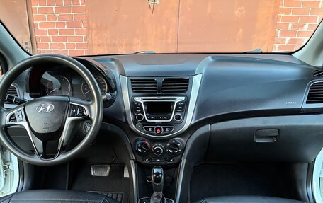 Hyundai Solaris II рестайлинг, 2016 год, 650 000 рублей, 11 фотография