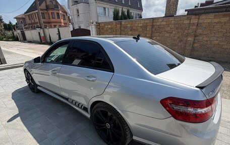 Mercedes-Benz E-Класс, 2011 год, 1 700 000 рублей, 4 фотография