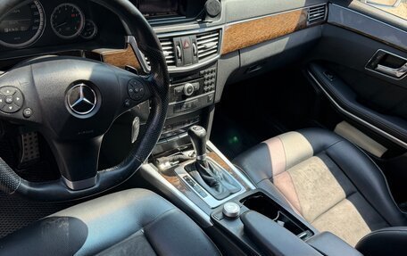Mercedes-Benz E-Класс, 2011 год, 1 700 000 рублей, 6 фотография
