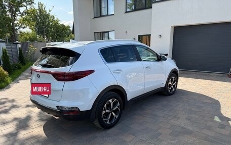 KIA Sportage IV рестайлинг, 2021 год, 2 550 000 рублей, 5 фотография